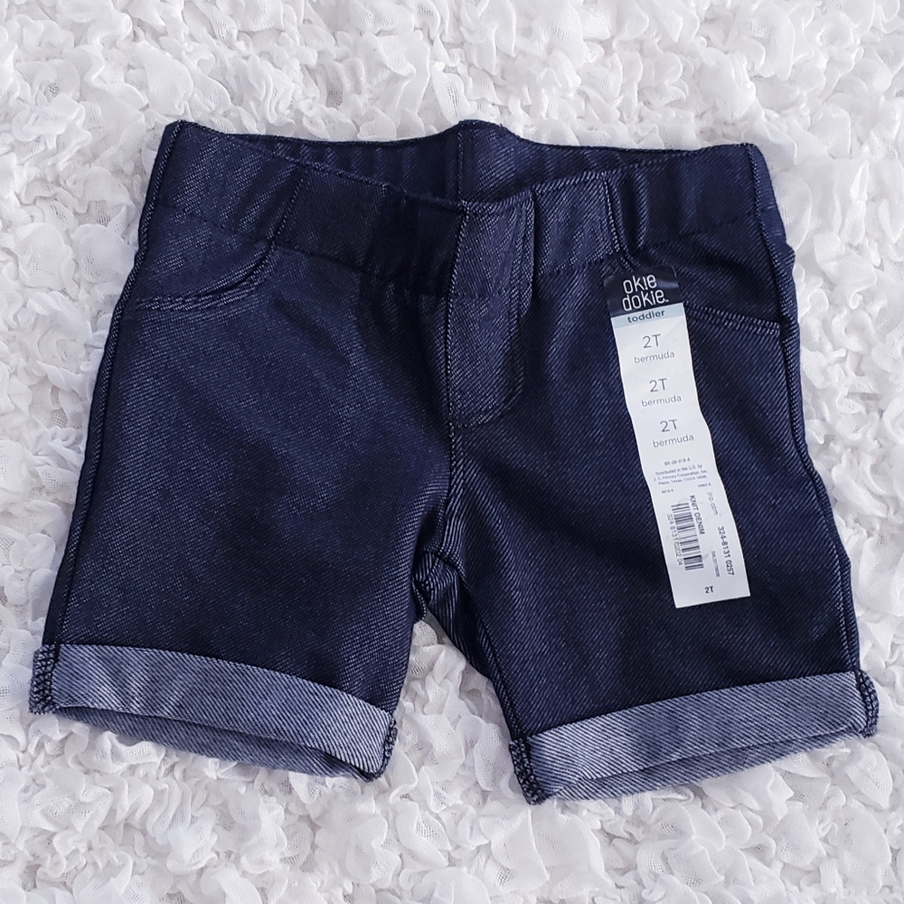 🆕️ Toddler Girl Bermuda Size 2T